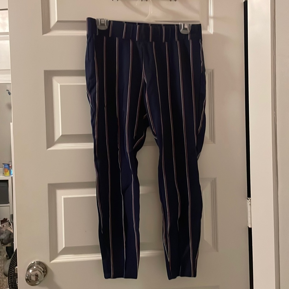 Striped leggings with Seam down legs